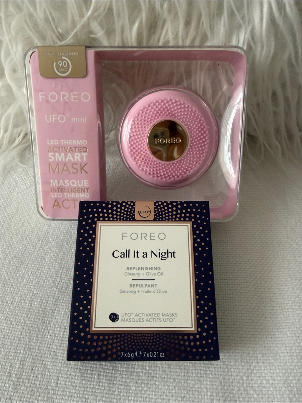 NWT Foreo UFO Mini and 7 Masks